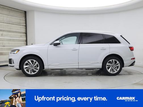 White 2023 Audi Q7 Premium Plus