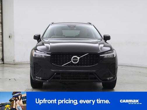 2023 Volvo XC60 B5 Plus Dark Theme