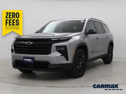 Gray 2025 Chevrolet Traverse LT