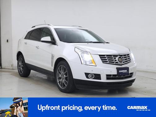 White 2016 Cadillac SRX Premium