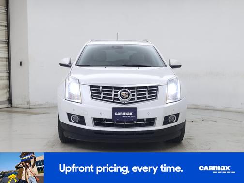 White 2016 Cadillac SRX Premium