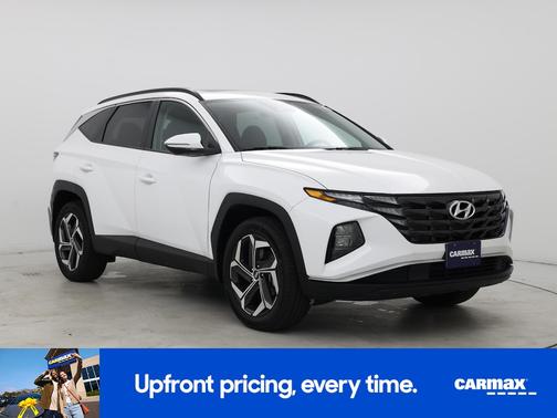 White 2023 Hyundai TUCSON SEL