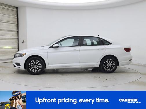White 2021 Volkswagen Jetta SE