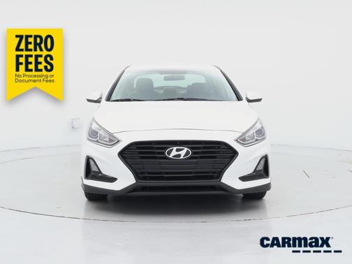 White 2018 Hyundai SONATA SE