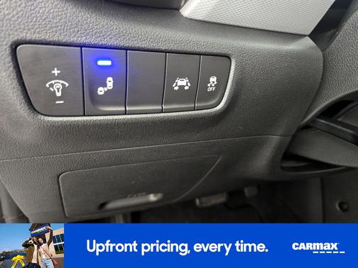 White 2020 Hyundai KONA SEL