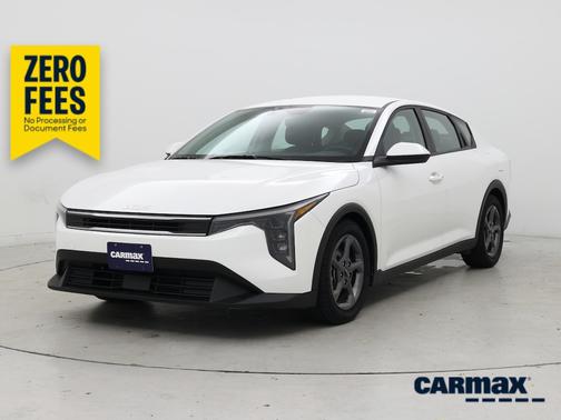 White 2025 Kia K4 LXS