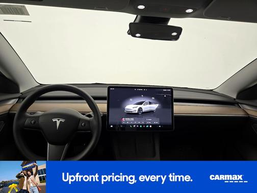 White 2022 Tesla Model 3