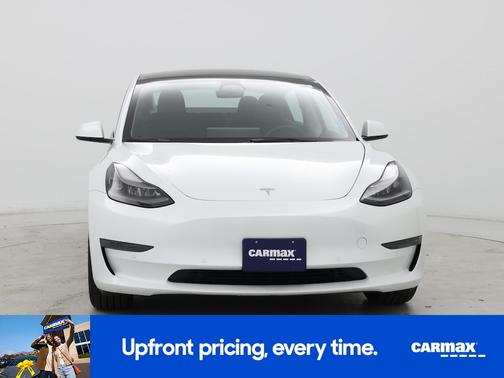 White 2022 Tesla Model 3