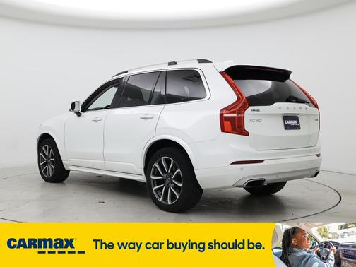 2019 Volvo XC90 T6 Momentum