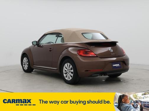 2017 Volkswagen Beetle SE