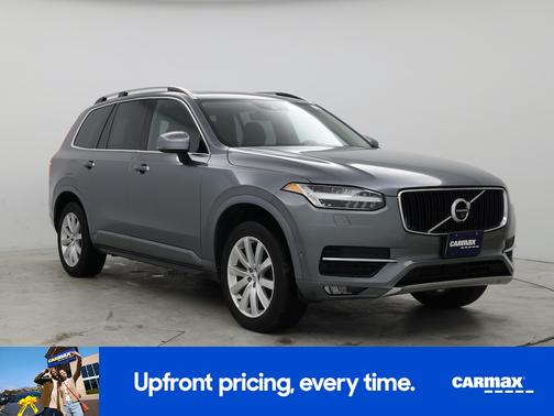 2017 Volvo XC90 T6 Momentum