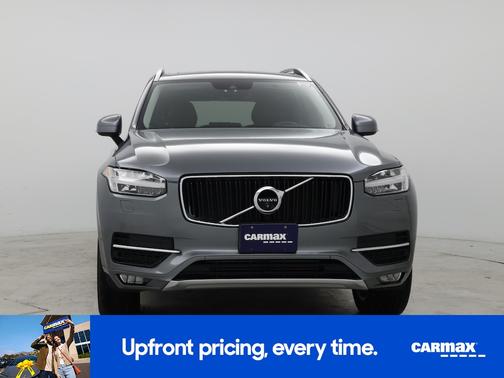 2017 Volvo XC90 T6 Momentum