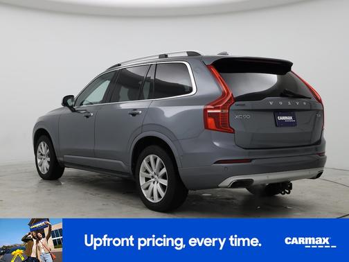 2017 Volvo XC90 T6 Momentum