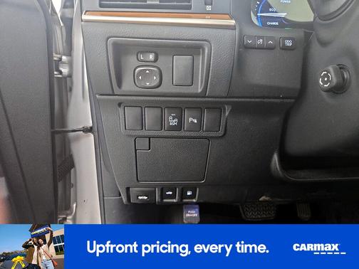2015 Lexus ES 300h 