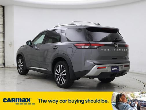 2022 Nissan Pathfinder Platinum