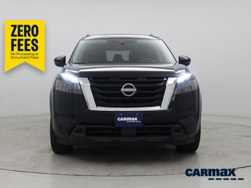 Black 2025 Nissan Pathfinder SV