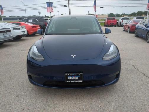 2024 Tesla Model Y Base