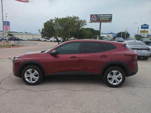 2025 Chevrolet Trax LS