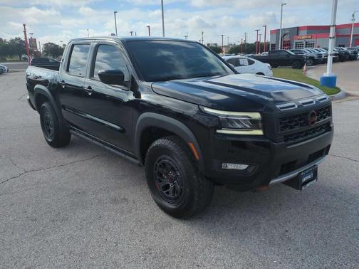 Black 2025 Nissan Frontier PRO-4X