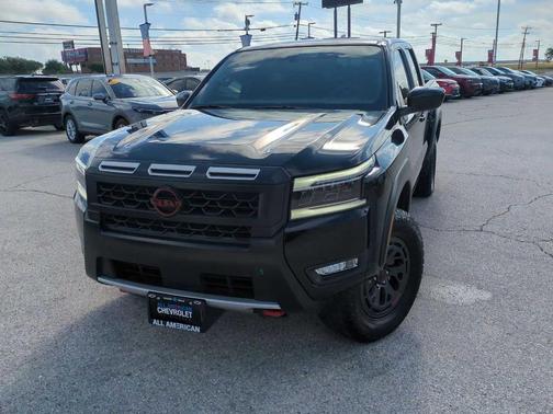 Black 2025 Nissan Frontier PRO-4X