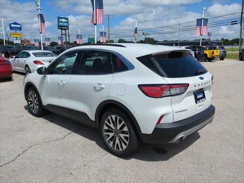 2020 Ford Escape Titanium Hybrid