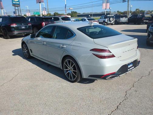 2025 Genesis G70 2.5T