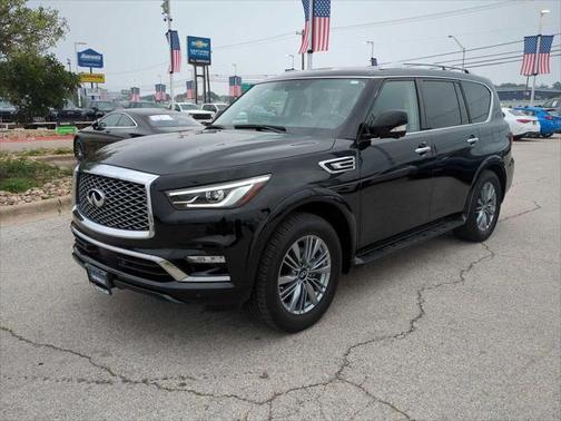 2023 INFINITI QX80 Luxe