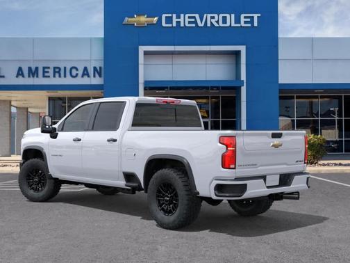 Summit White 2026 Chevrolet Silverado 2500 ZR2