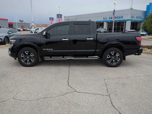 2022 Nissan Titan Platinum Reserve