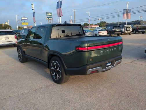 2022 Rivian R1T Adventure Package