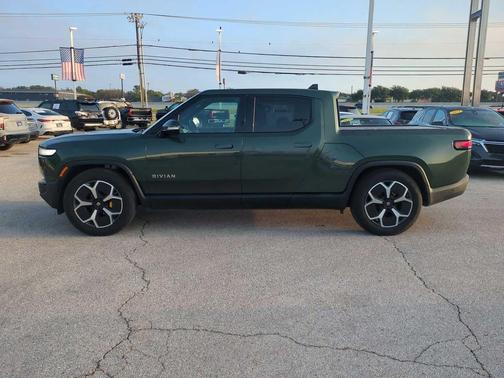 2022 Rivian R1T Adventure Package