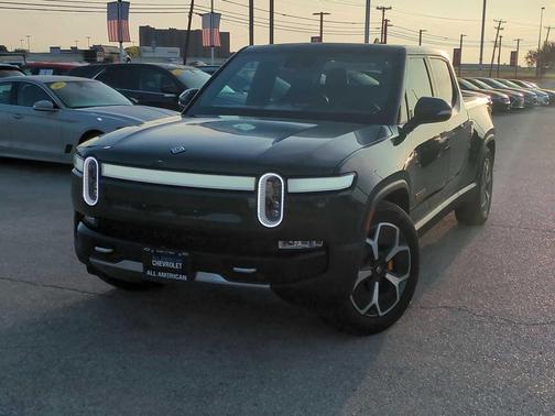 2022 Rivian R1T Adventure Package