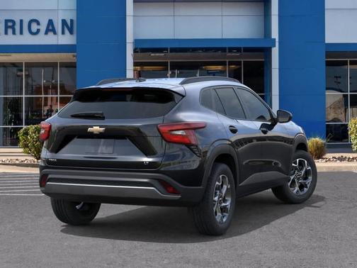 Mosaic Black Metallic 2026 Chevrolet Trax LT