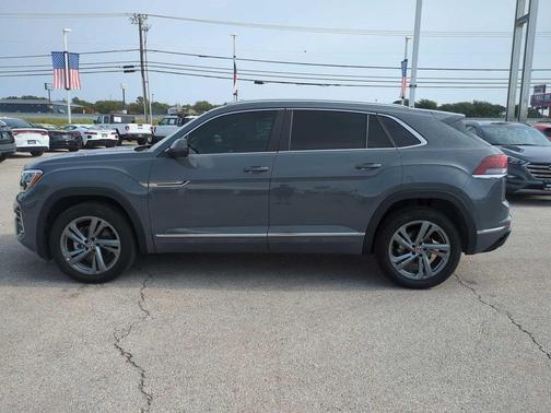 2024 Volkswagen Atlas Cross Sport 2.0T SEL R-Line