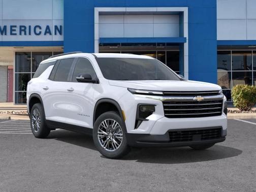 Summit White 2026 Chevrolet Traverse LT
