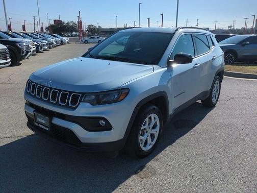 2024 Jeep Compass Latitude