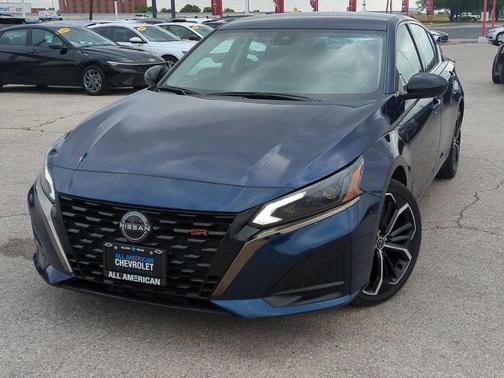 Deep Blue Pearl 2024 Nissan Altima 2.5 SR