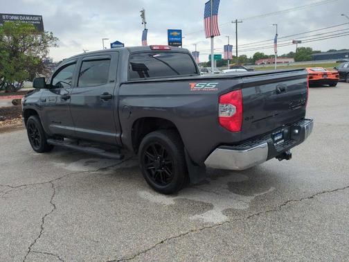Magnetic Gray Metallic 2018 Toyota Tundra SR5