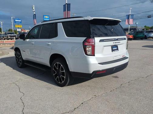 Iridescent Pearl Tricoat 2021 Chevrolet Tahoe RST