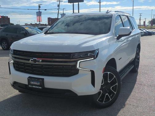 Iridescent Pearl Tricoat 2021 Chevrolet Tahoe RST
