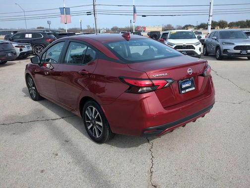 2024 Nissan Versa 1.6 SV