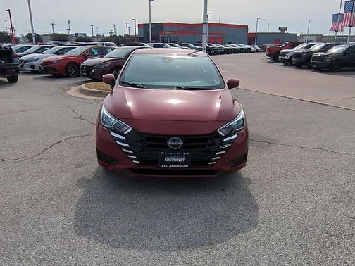 2024 Nissan Versa 1.6 SV