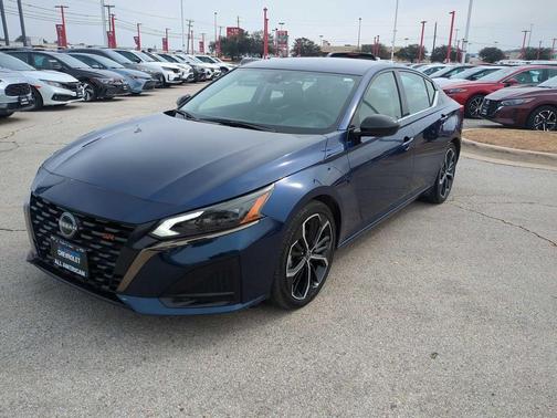 2024 Nissan Altima 2.5 SR