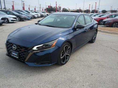 2024 Nissan Altima 2.5 SR