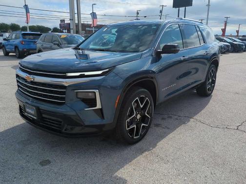 Lakeshore Blue Metallic 2026 Chevrolet Traverse High Country