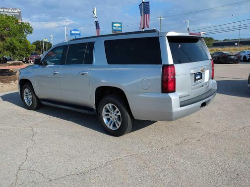 2019 Chevrolet Suburban LS