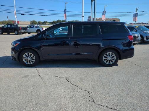 2020 Kia Sedona LX