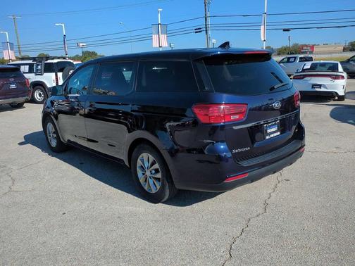 2020 Kia Sedona LX