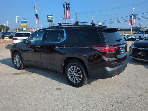 2022 Chevrolet Traverse LT Cloth