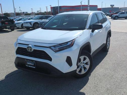 2024 Toyota RAV4 LE